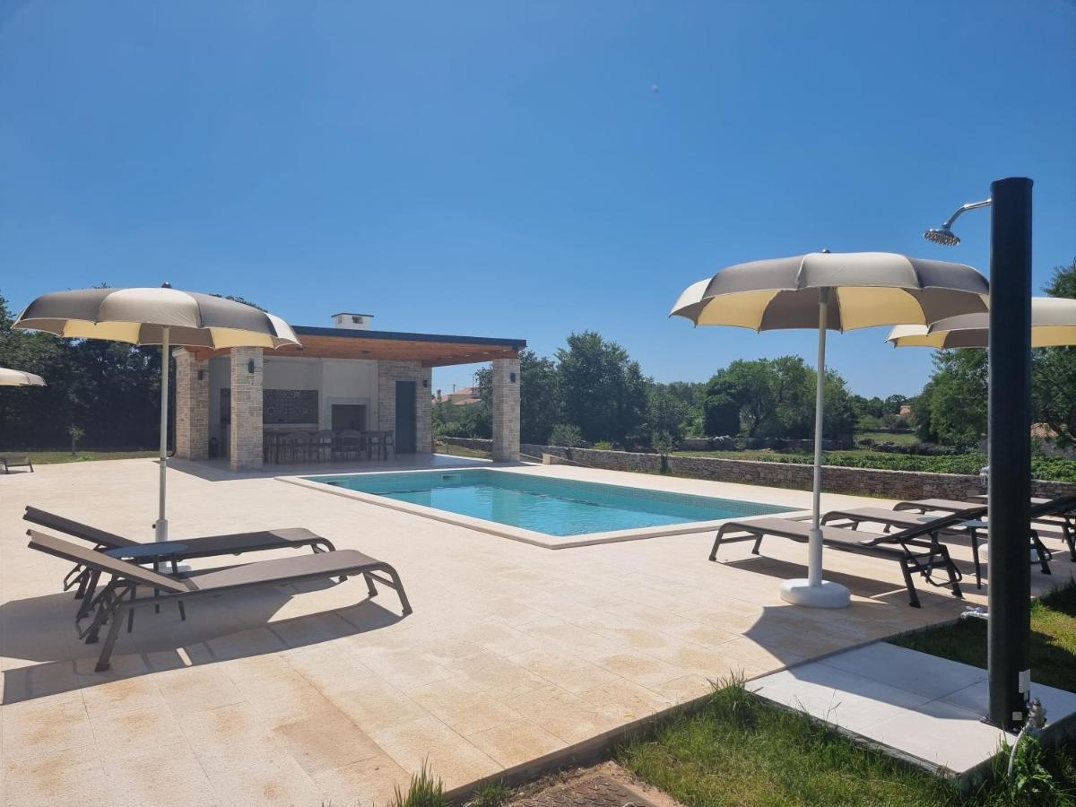 Luxury Villa Serena 2022 - With Heated Pool Cukrici Exteriör bild